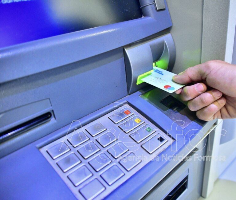 El domingo 29 se inicia el pago de haberes a los agentes de la Administración Pública con el incremento del 7%