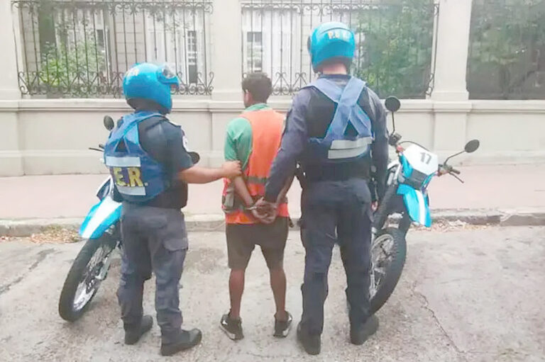 Brutal asesinato en Paraná: un cuidacoches mató a la actual pareja de su ex tras una discusión