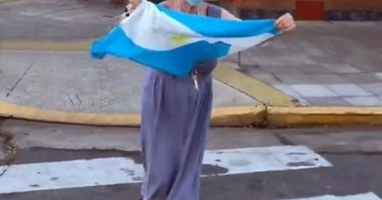 Murió la «Abuela, la la la la la», la hincha que se hizo viral durante el Mundial de Qatar 2022