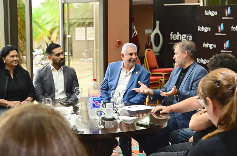 Jofré participó de la jornada de FEHGRA con el sector hotelero y gastronómico