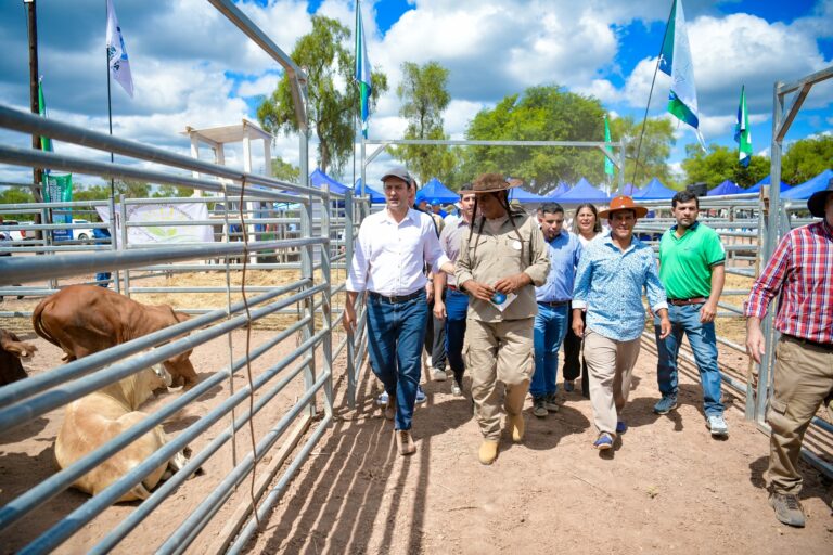 El Vicegobernador acompañó el exitoso primer remate de invernada en El Quemado Nuevo