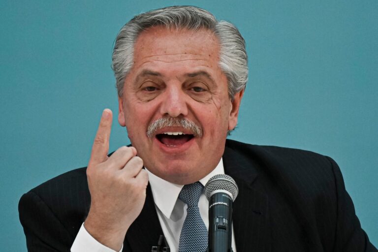 Alberto Fernández criticó en duros términos al Presidente de la Nación