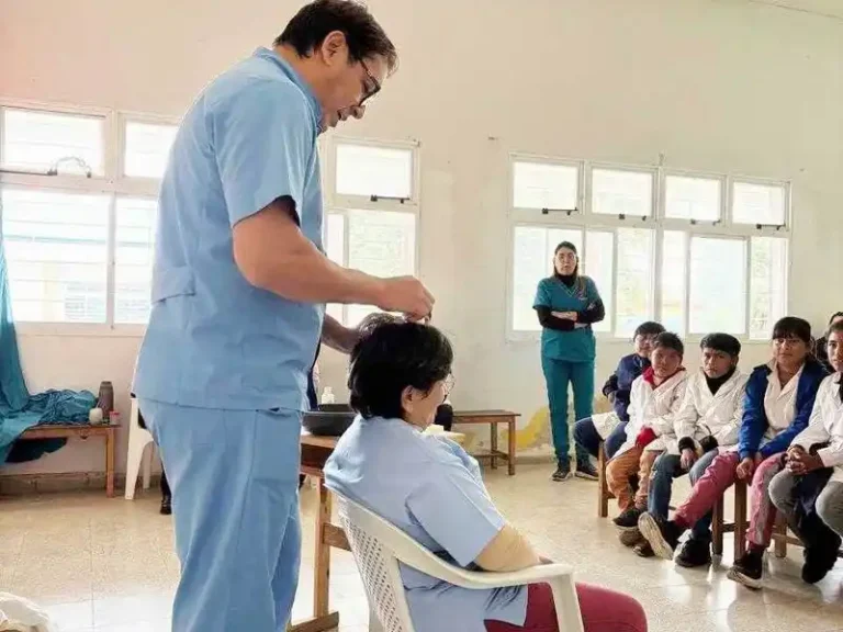 Niños de la comunidad Lhaka Wichí participan en taller de salud en la EPEP 328 de Pozo del Tigre