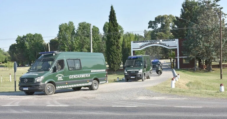 Fachada del Destacamento Móvil 4 de Gendarmería Nacional en General Acha