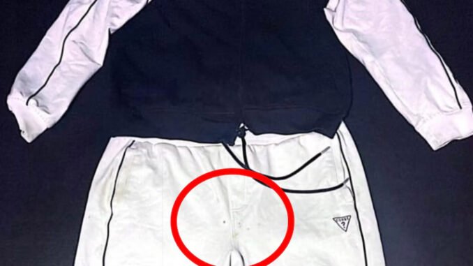 Jogging blanco con manchas hallado en allanamiento a escondite de Pequeño J