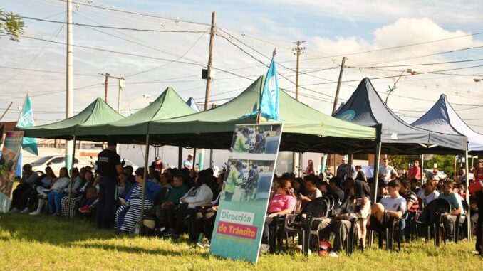 Vecinos del barrio Antenor Gauna participan en el programa Orientame de la Municipalidad de Formosa