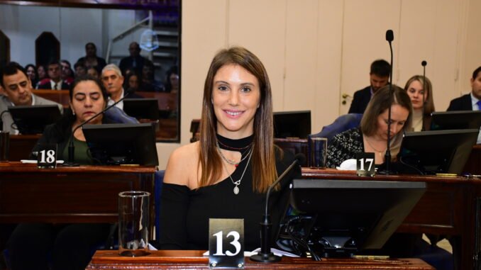 Diputada Agostina Villaggi en entrevista radial